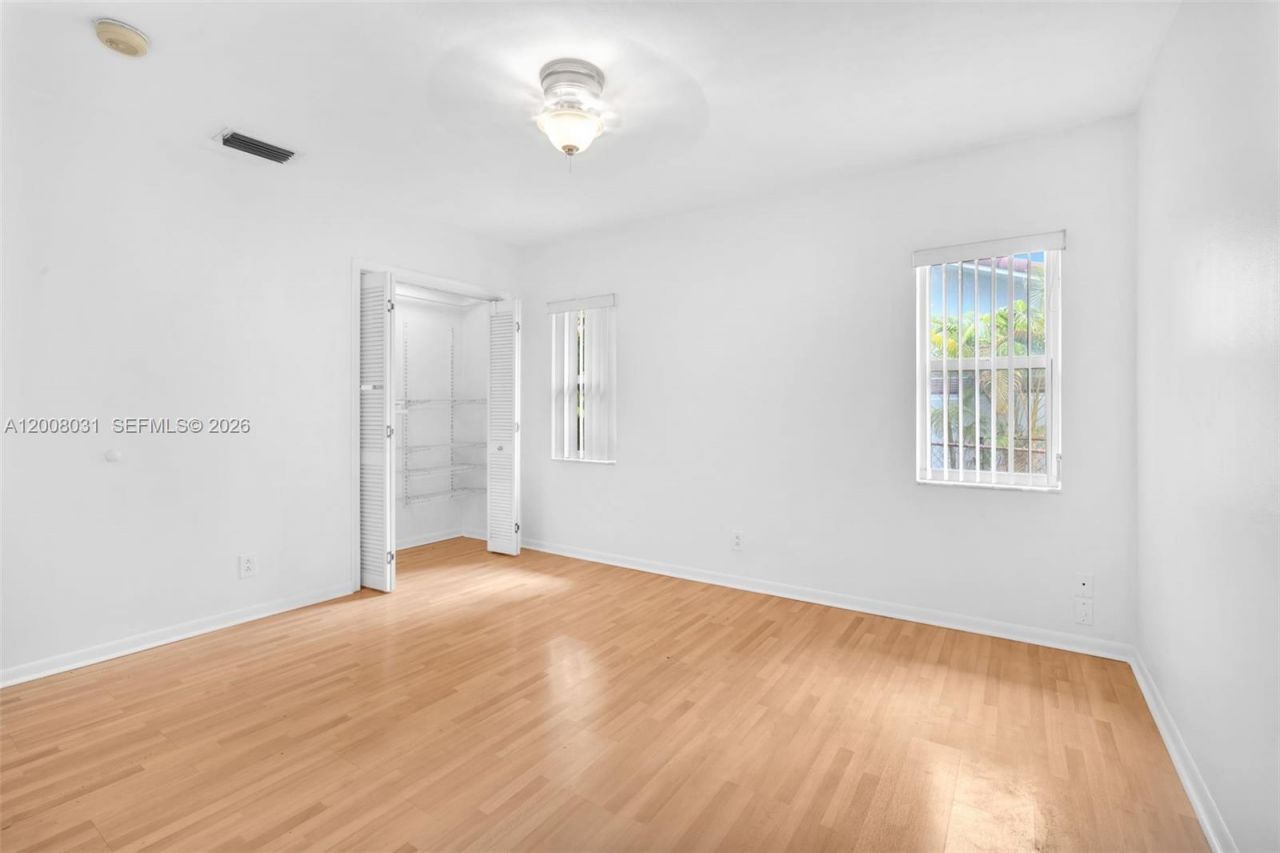 3441 N Hills Dr, Unit 00, Hollywood, FL 33021 Photo