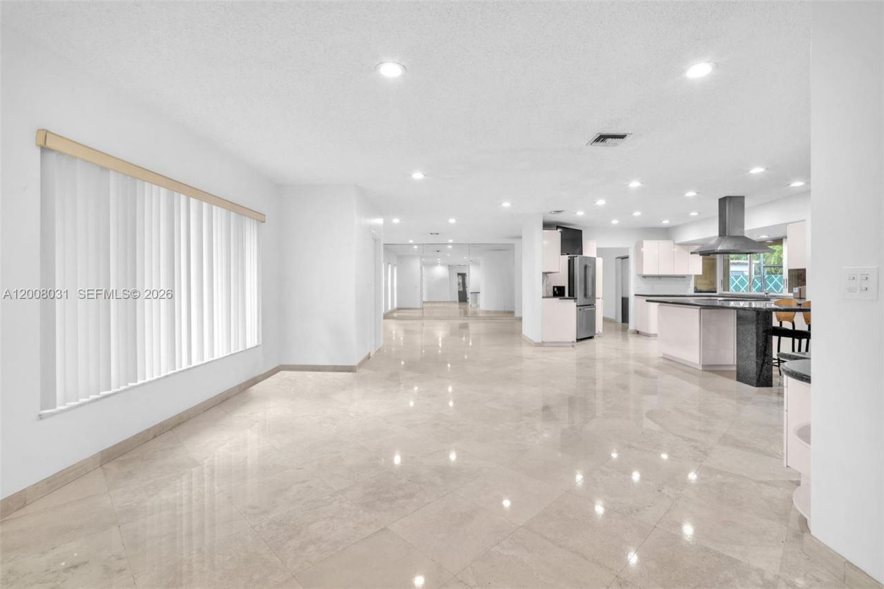 3441 N Hills Dr, Unit 00, Hollywood, FL 33021 Photo