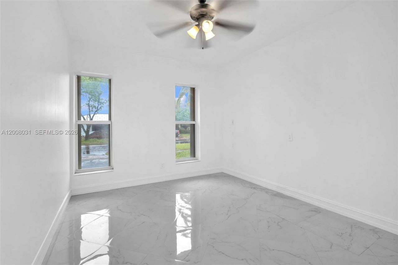 3441 N Hills Dr, Unit 00, Hollywood, FL 33021 Photo