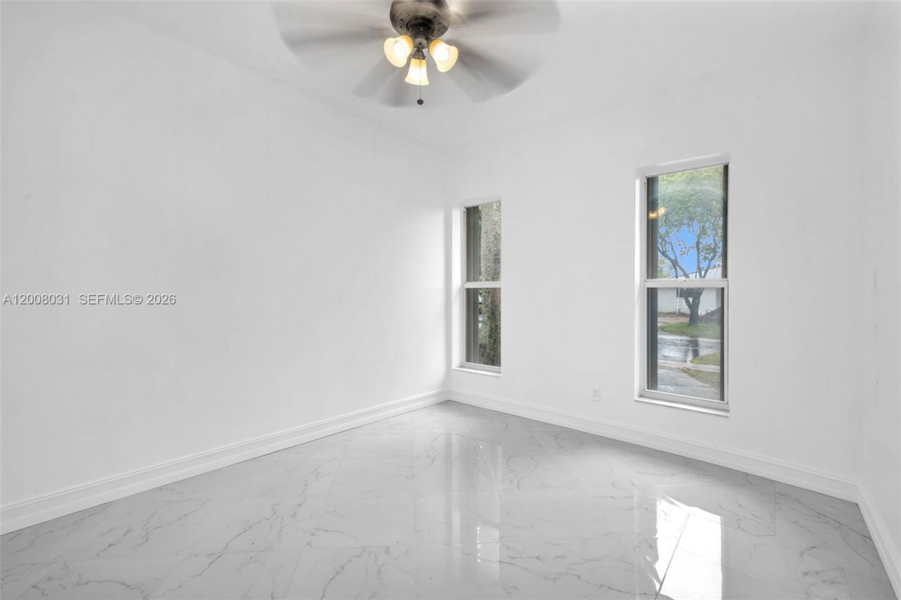 3441 N Hills Dr, Unit 00, Hollywood, FL 33021 Photo