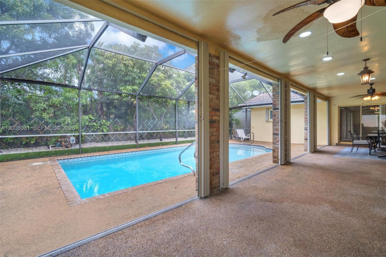 3441 N Hills Dr, Unit 00, Hollywood, FL 33021 Photo