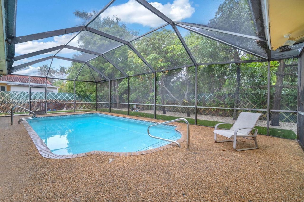 3441 N Hills Dr, Unit 00, Hollywood, FL 33021 Photo