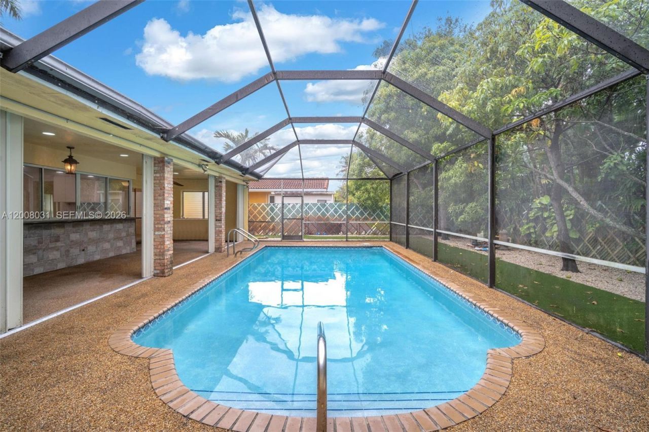 3441 N Hills Dr, Unit 00, Hollywood, FL 33021 Photo