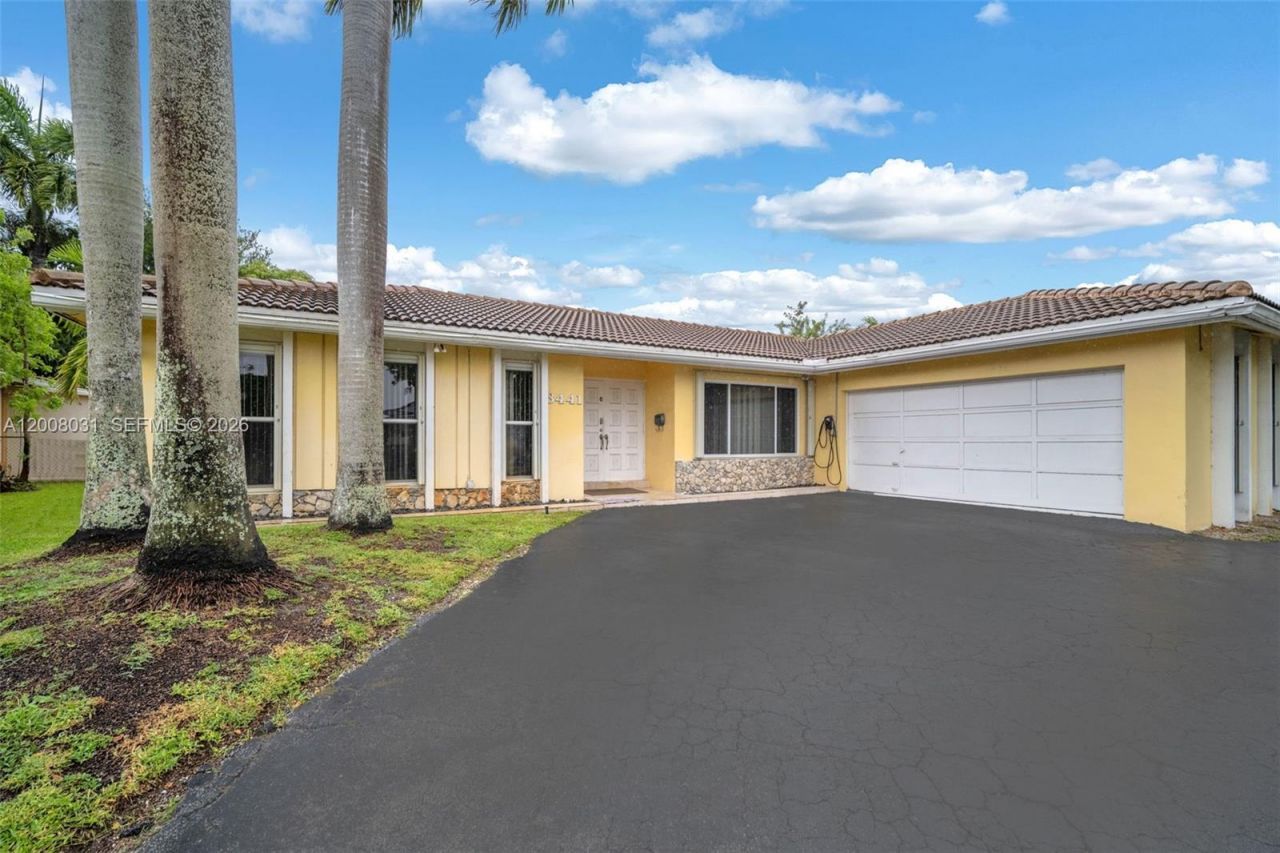 3441 N Hills Dr, Unit 00, Hollywood, FL 33021 Photo