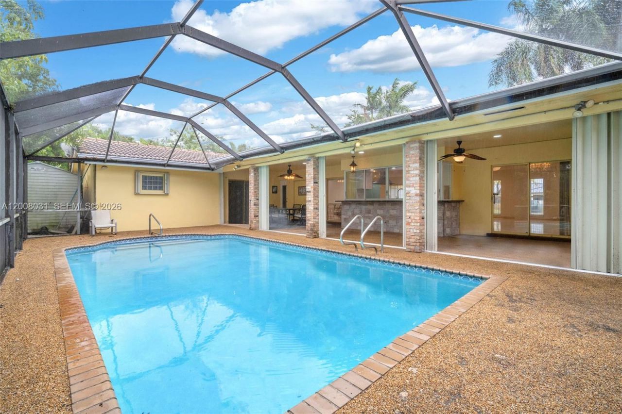 3441 N Hills Dr, Unit 00, Hollywood, FL 33021 Photo