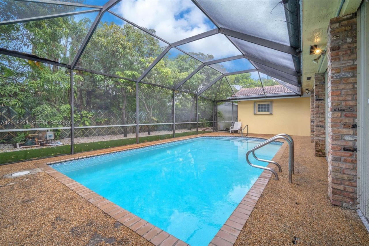 3441 N Hills Dr, Unit 00, Hollywood, FL 33021 Photo