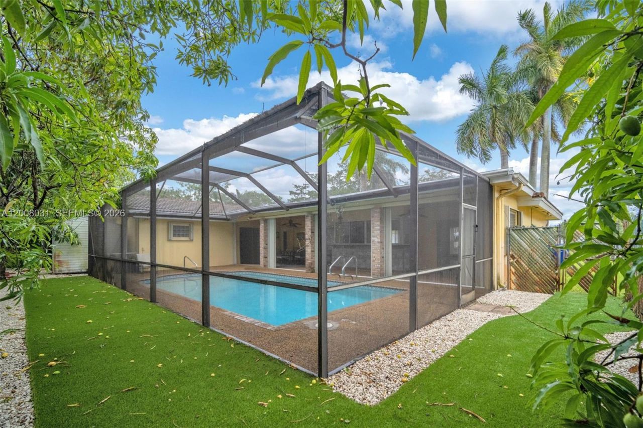 3441 N Hills Dr, Unit 00, Hollywood, FL 33021 Photo