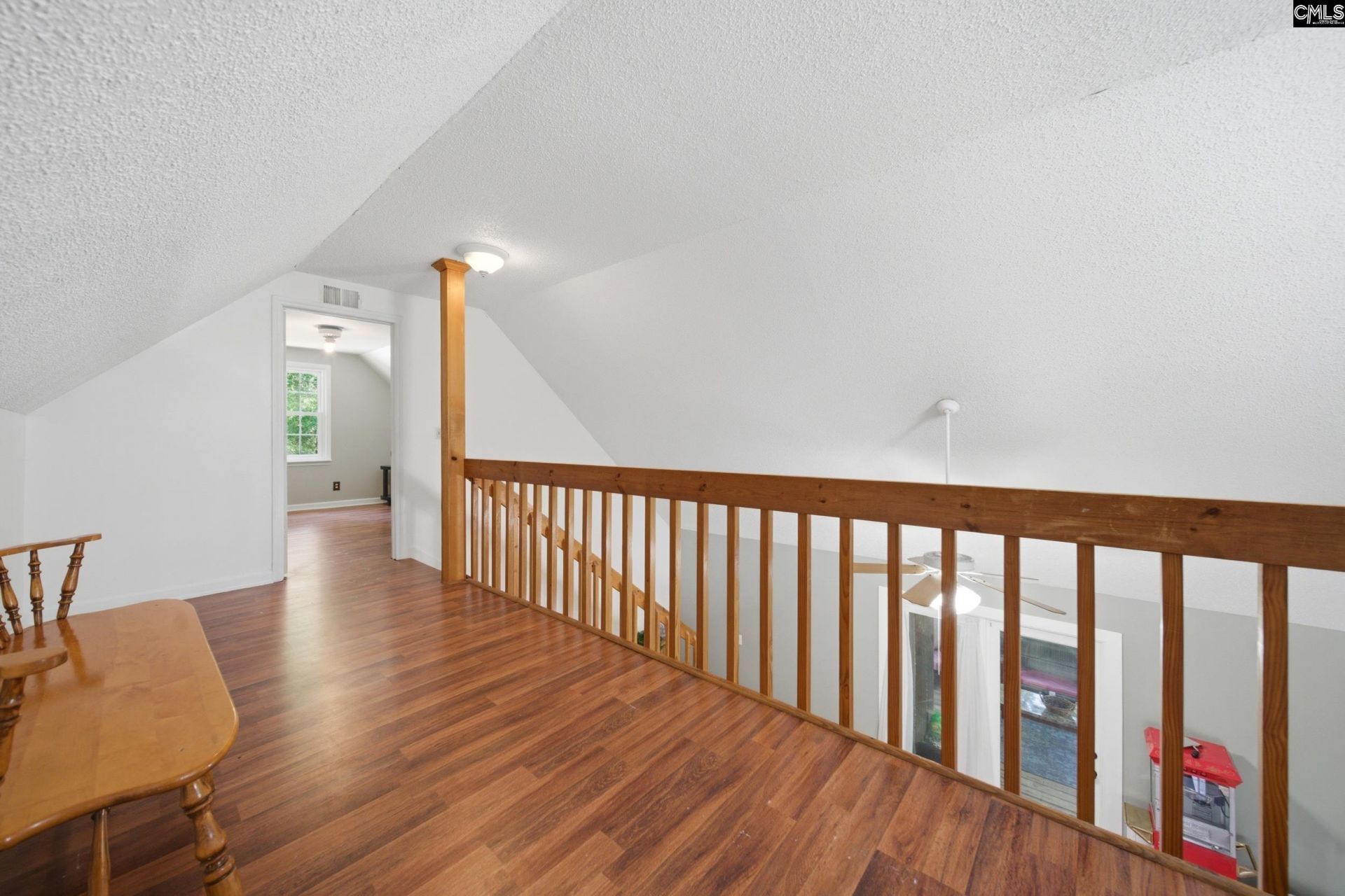 1212 Nazareth Road  Photo 12