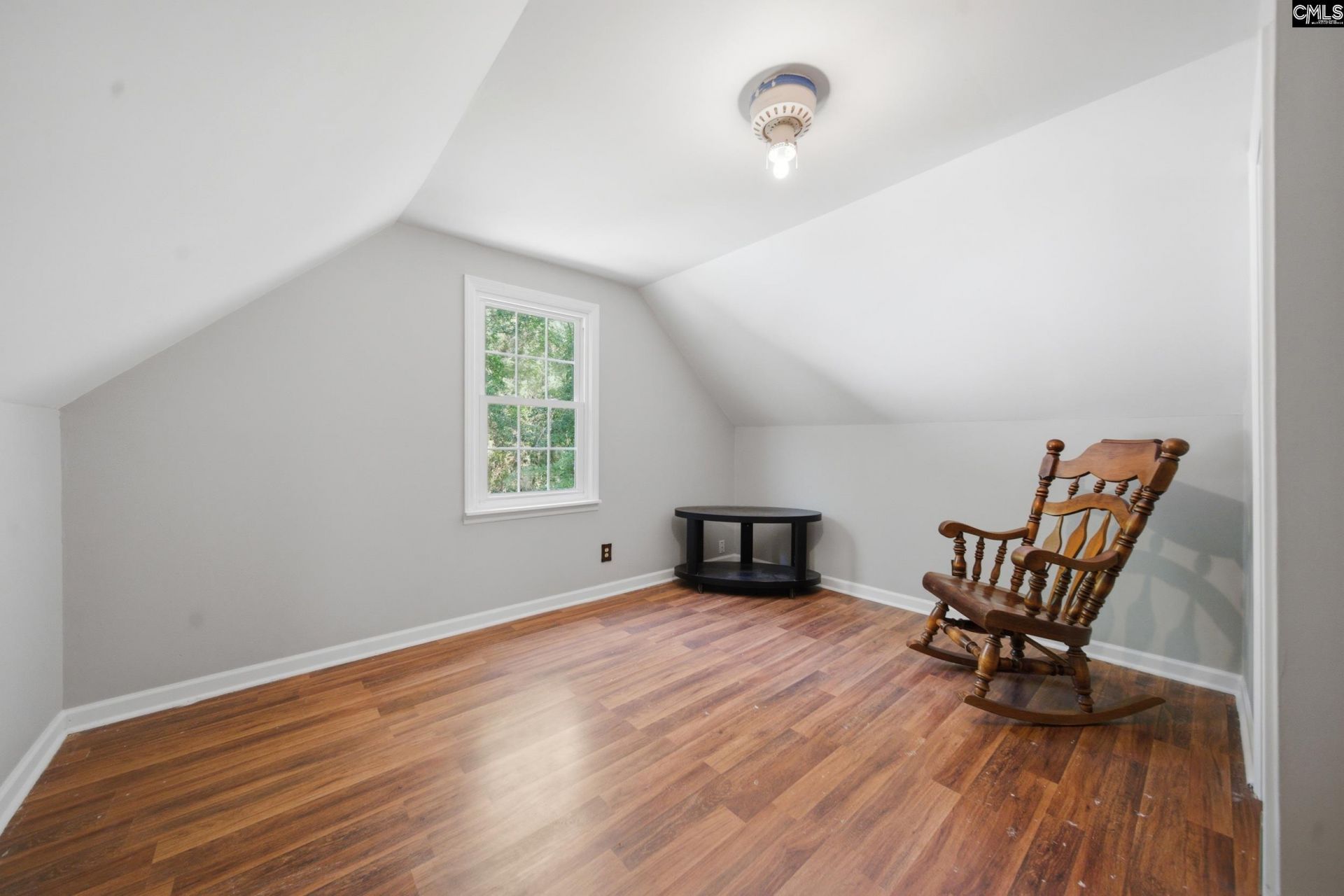 1212 Nazareth Road  Photo 13