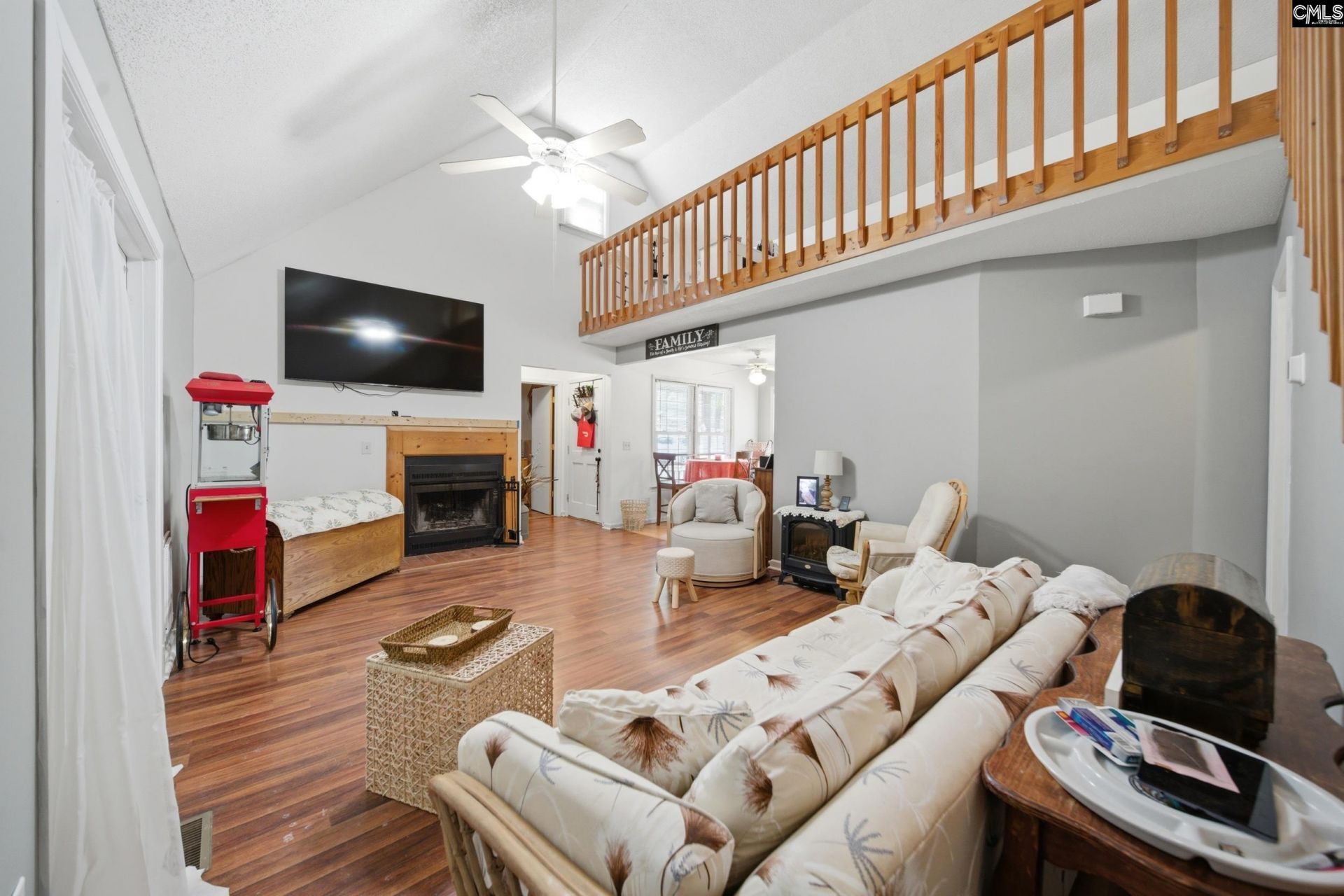 1212 Nazareth Road  Photo 5