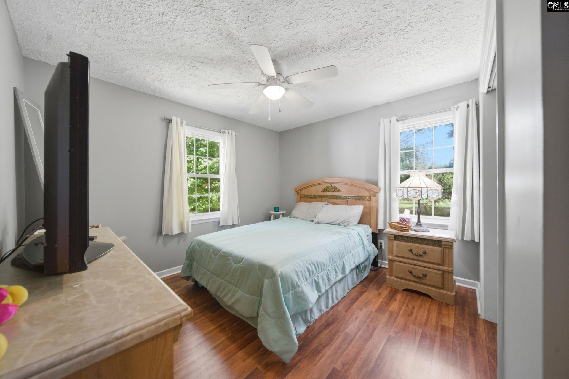 1212 Nazareth Road  Photo 9