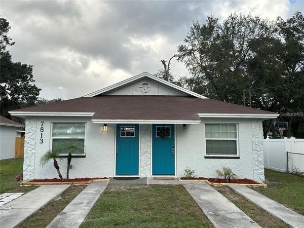 7813 LAKESHORE DRIVE , Unit A, TAMPA, FL 33604