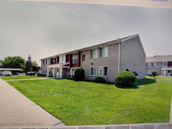 503 Sunset Lane, Saint Clair Shores, MI 48082