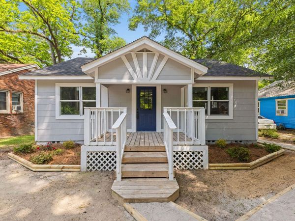 2327 N 3rd Ave., Laurel, MS 39440