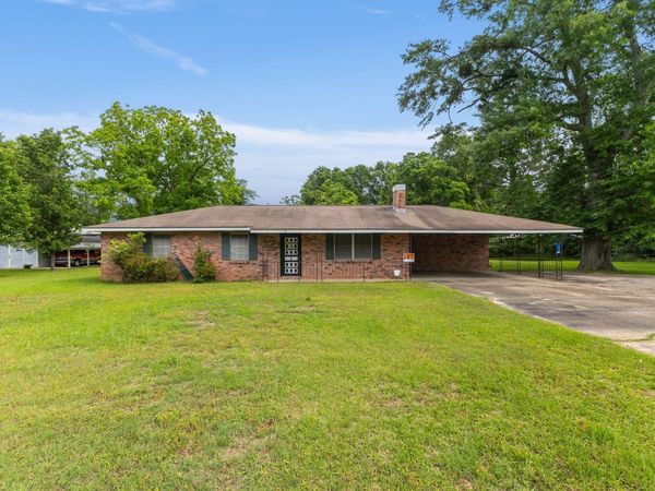 25 E Broad St., Foxworth, MS 39483