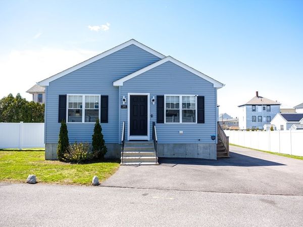 349 County St, Fall River, MA 02723