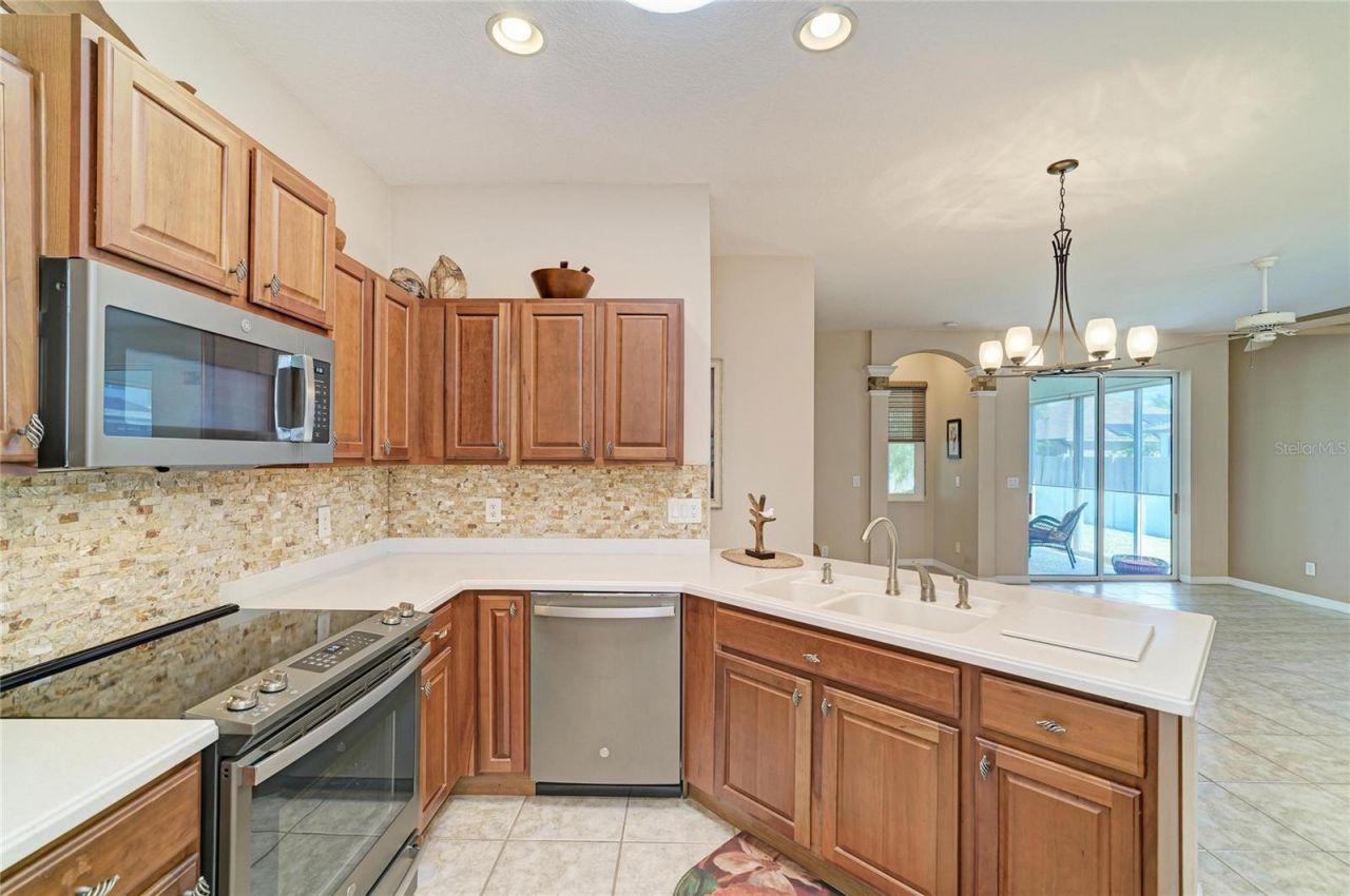 4130 70th Street Circle E, Palmetto, FL 34221 Photo