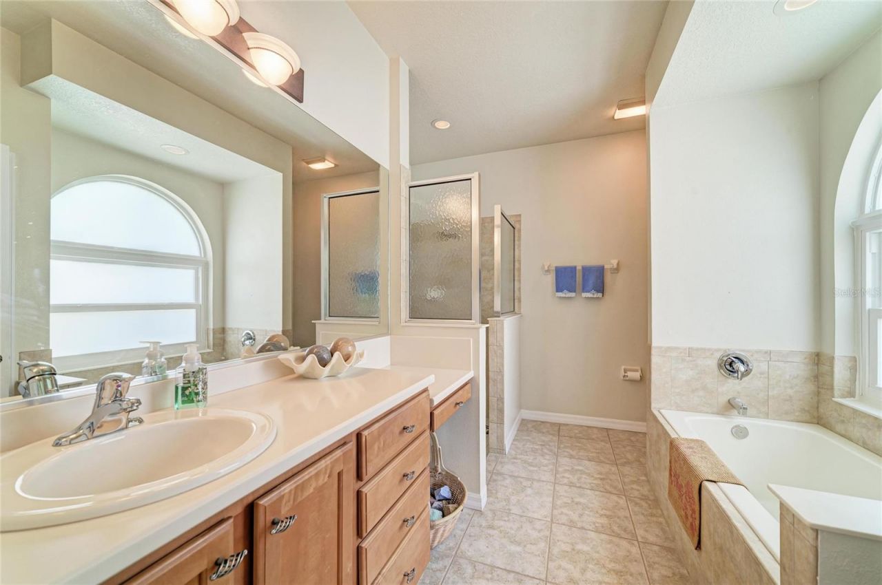 4130 70th Street Circle E, Palmetto, FL 34221 Photo