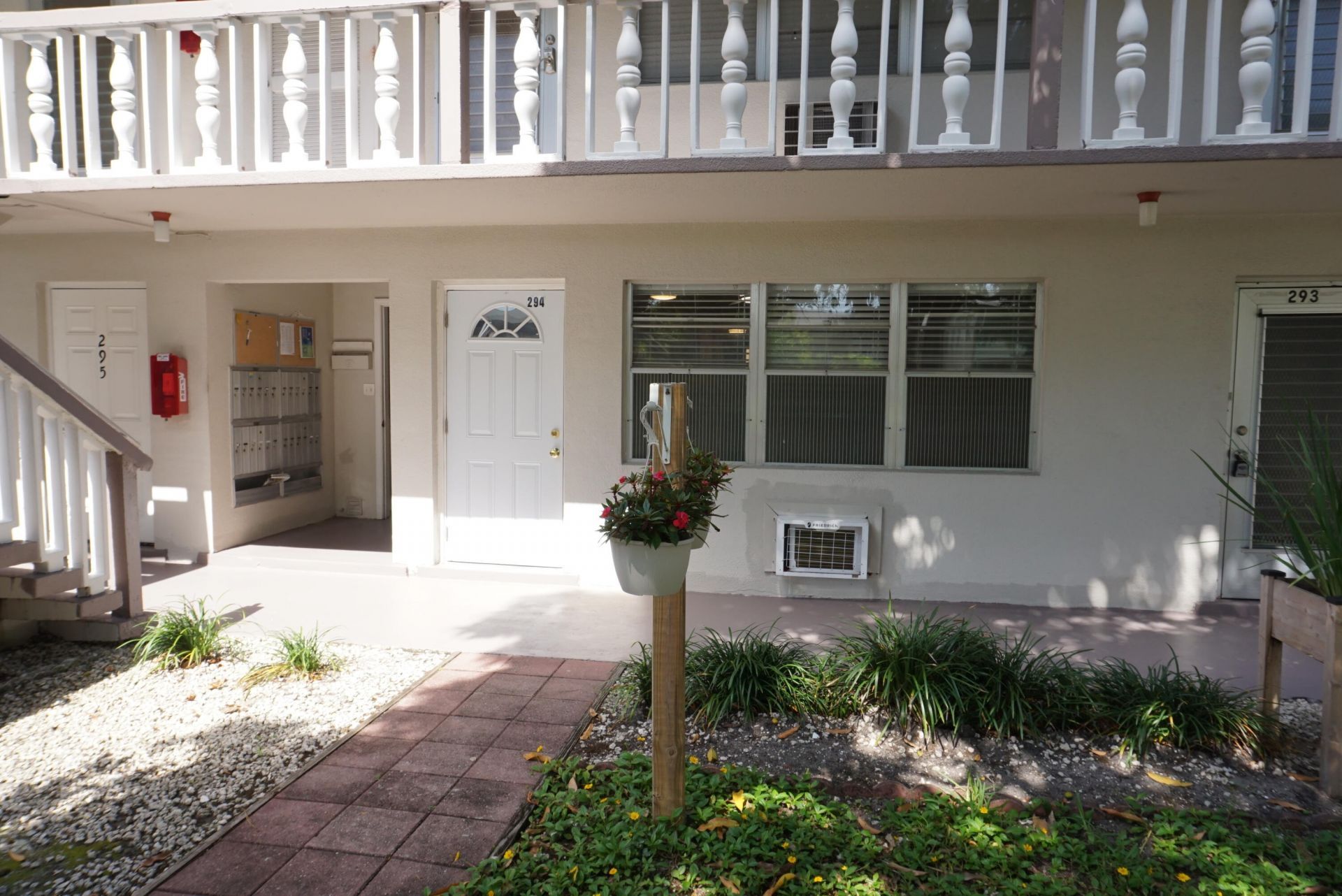 294 Chatham O, West Palm Beach, FL 33417 Photo