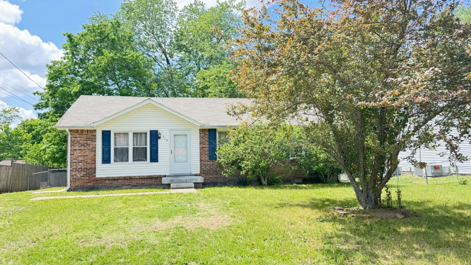 510 Ginkgo Dr, Clarksville, TN 37042 Main Photo