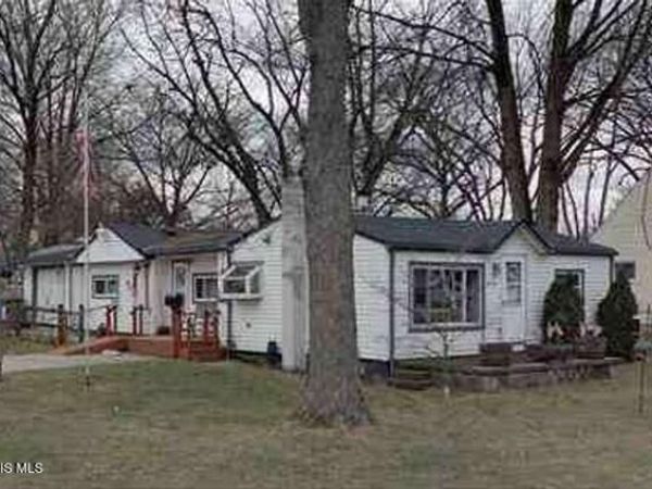 5240 Adella Street , Toledo, OH 43613