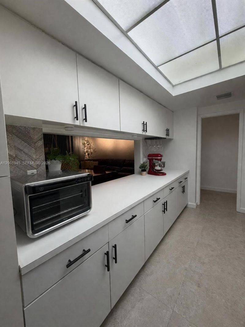 9725 NW 52nd St, Unit 202, Doral, FL 33178 Photo