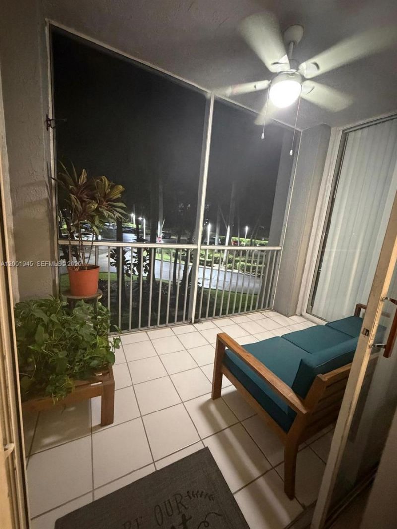 9725 NW 52nd St, Unit 202, Doral, FL 33178 Photo