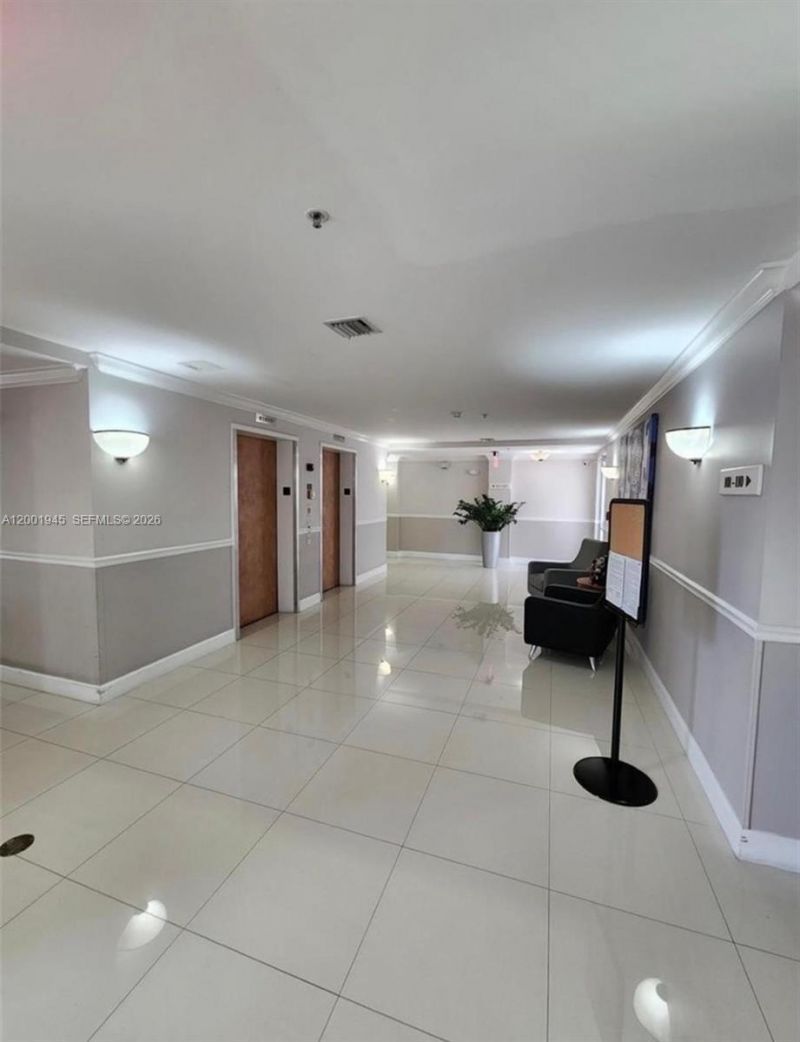 9725 NW 52nd St, Unit 202, Doral, FL 33178 Photo