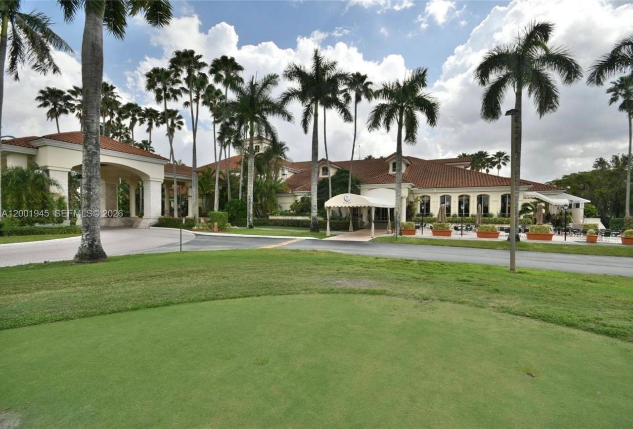 9725 NW 52nd St, Unit 202, Doral, FL 33178 Photo