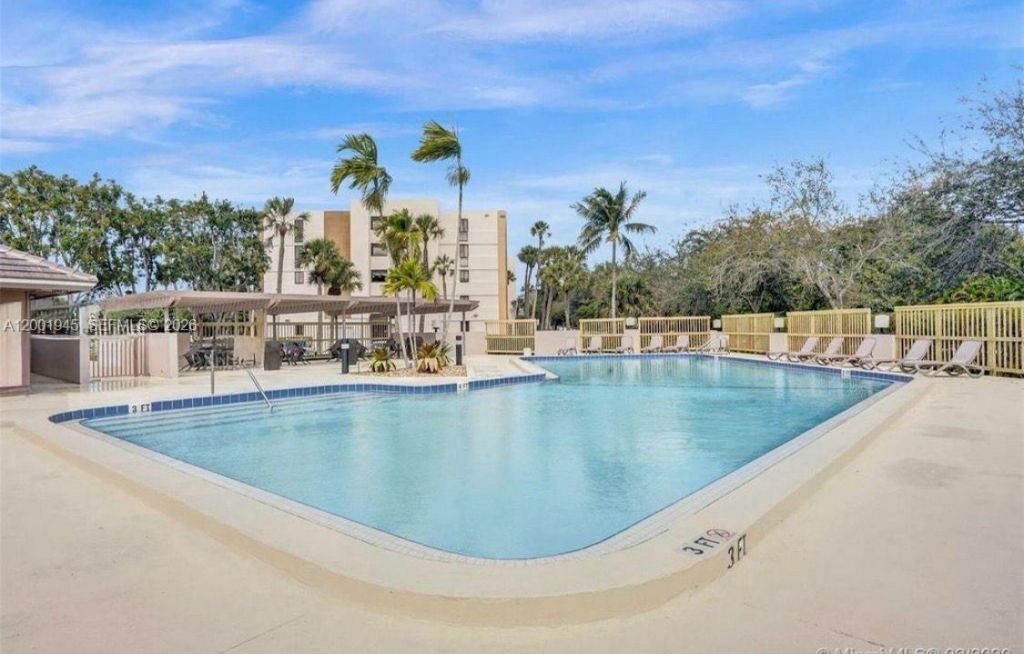 9725 NW 52nd St, Unit 202, Doral, FL 33178 Photo