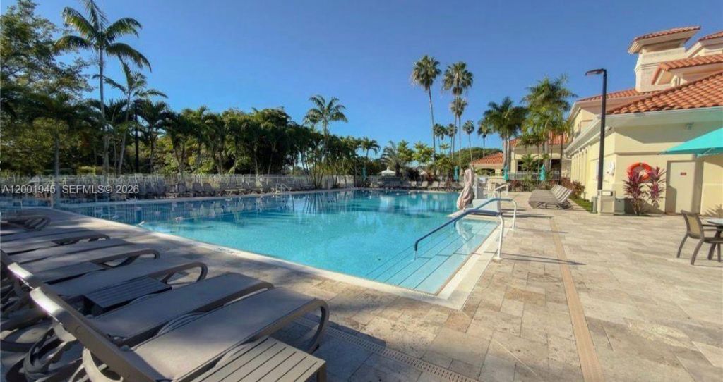 9725 NW 52nd St, Unit 202, Doral, FL 33178 Photo