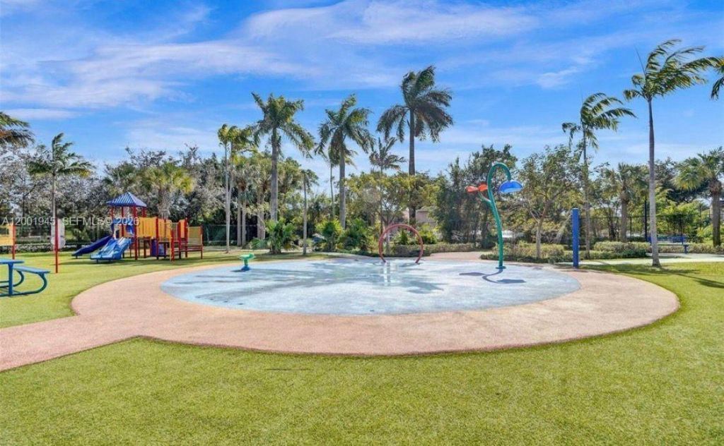 9725 NW 52nd St, Unit 202, Doral, FL 33178 Photo