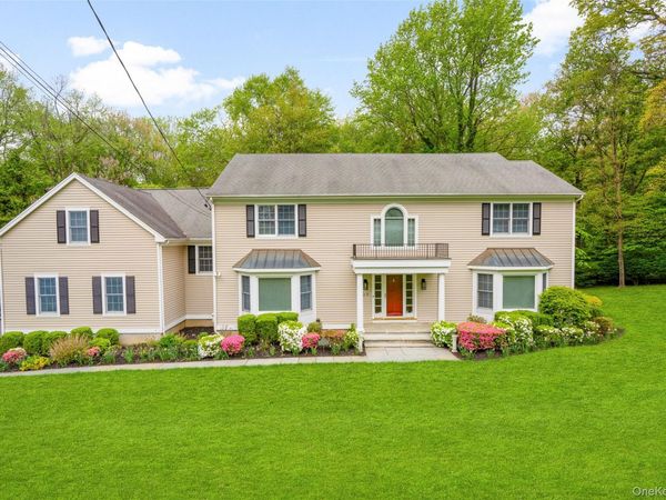 23 Round Hill Road, Scarsdale, NY 10583
