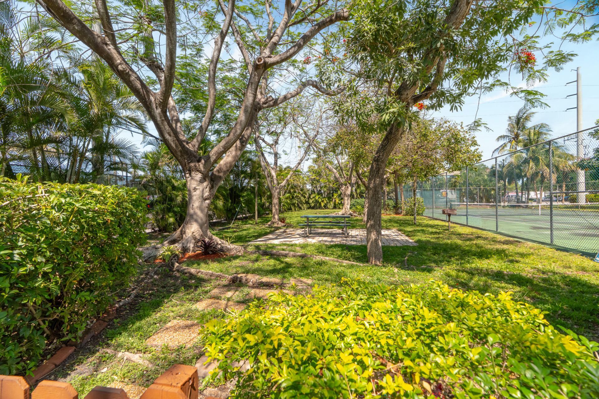 6101 NW 32nd Way, Fort Lauderdale, FL 33309 Photo