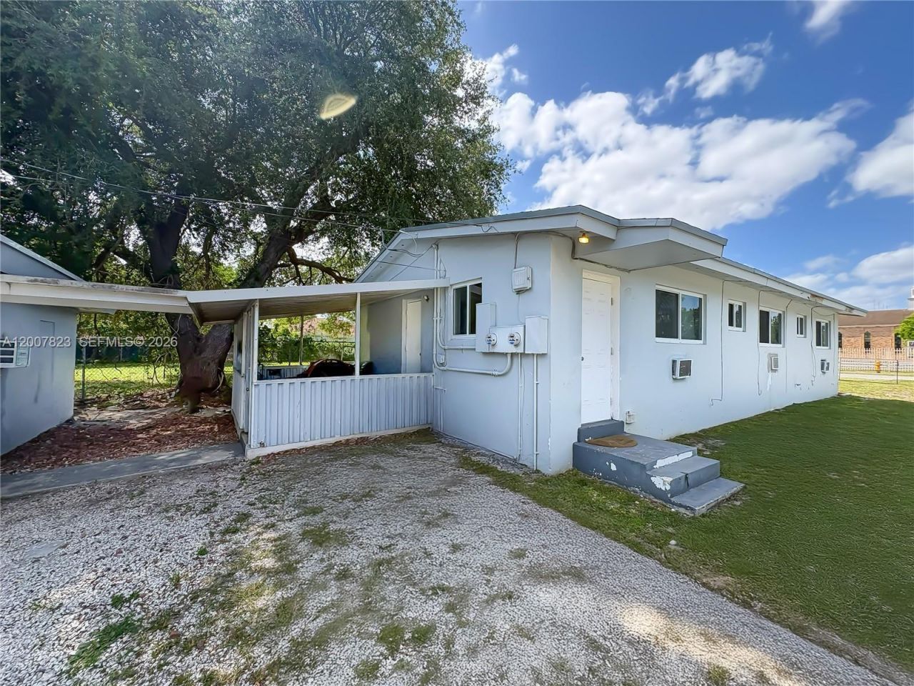 2406 NW 67th St, Miami, FL 33147 Photo