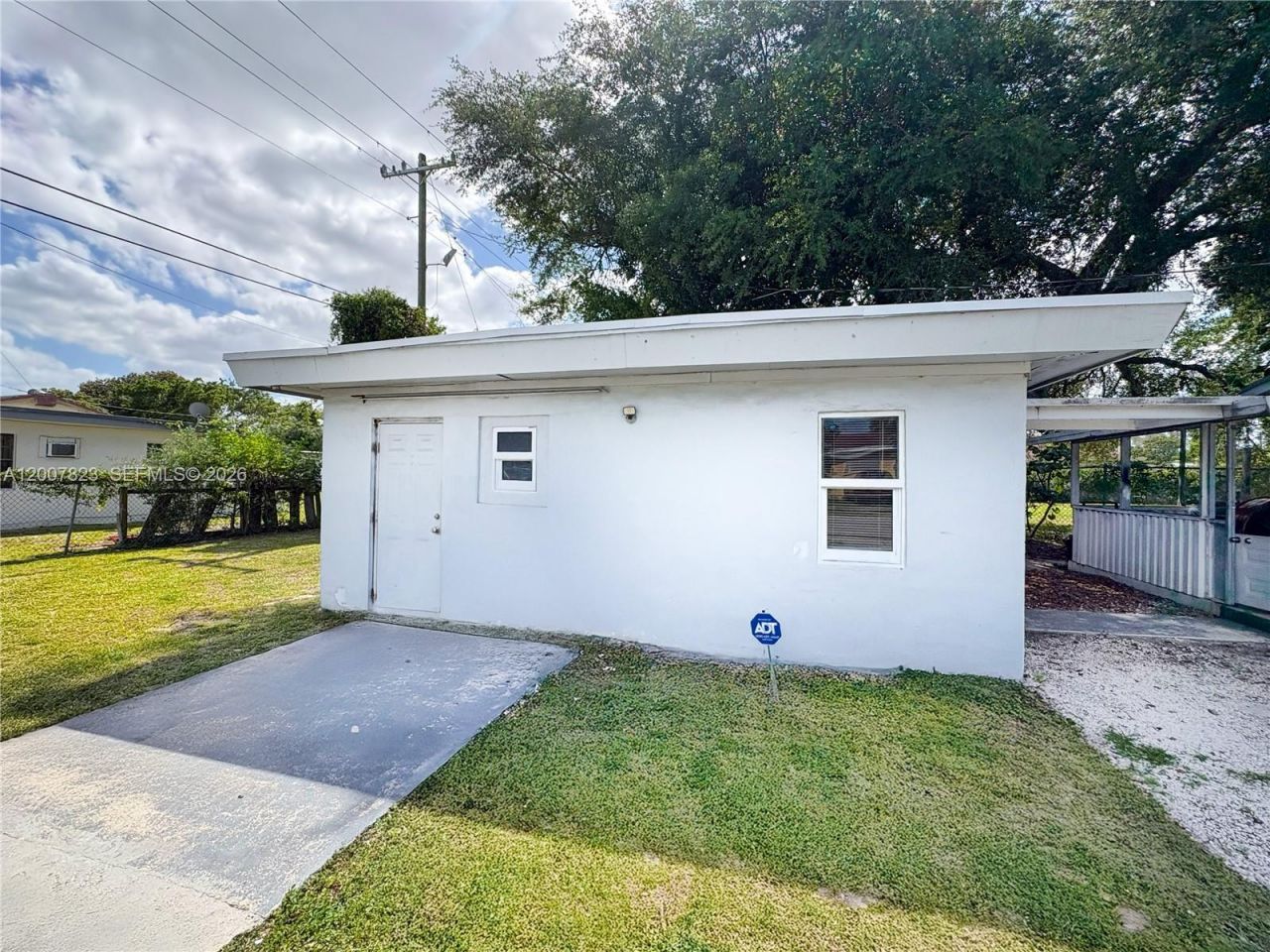 2406 NW 67th St, Miami, FL 33147 Photo