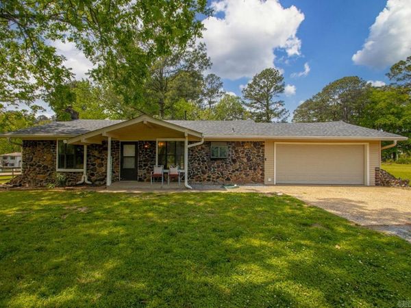 1102 N Shady Lane , Benton, AR 72015