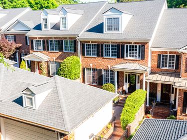 830 Gaston Wood Court, Raleigh, NC 27605