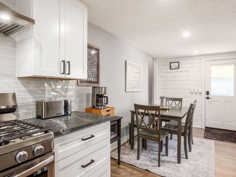 Columbus, OH 43215 Photo 10