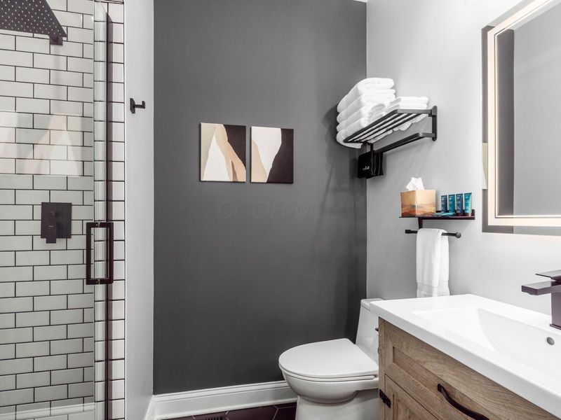 Columbus, OH 43215 Photo 17