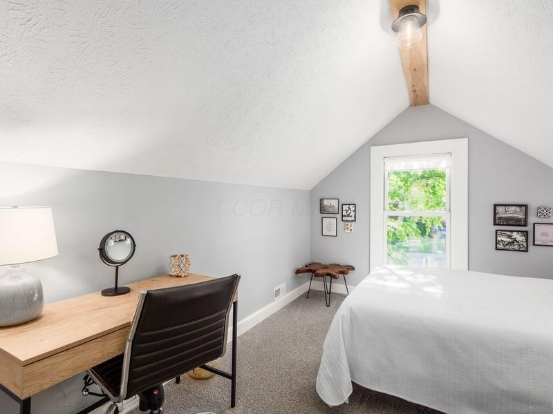 Columbus, OH 43215 Photo 24