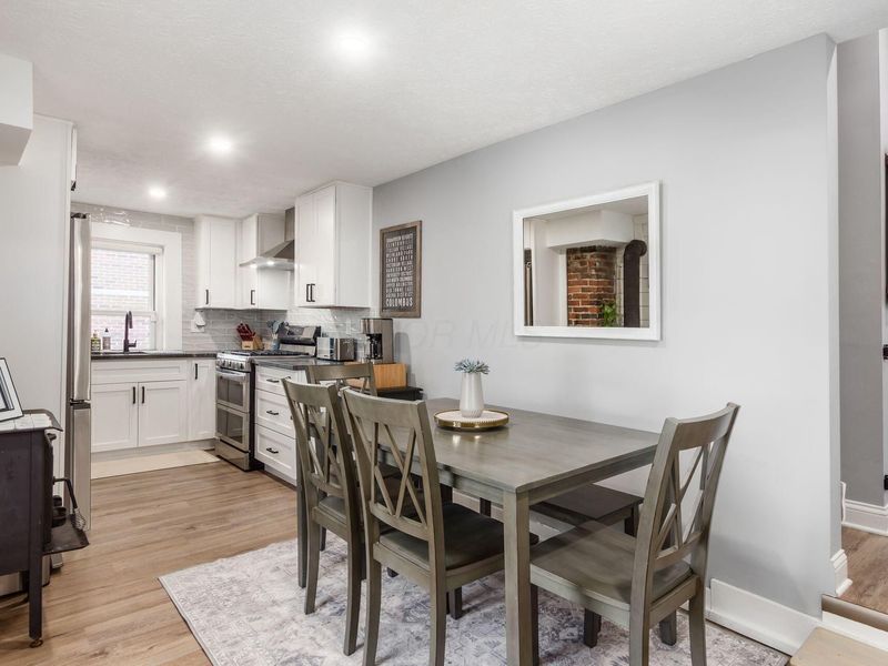 Columbus, OH 43215 Photo 6