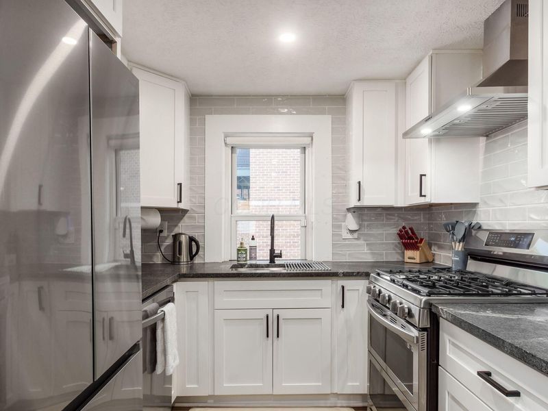 Columbus, OH 43215 Photo 7