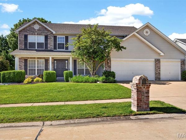 245 Strathmoor Way, Dardenne Prairie, MO 63368