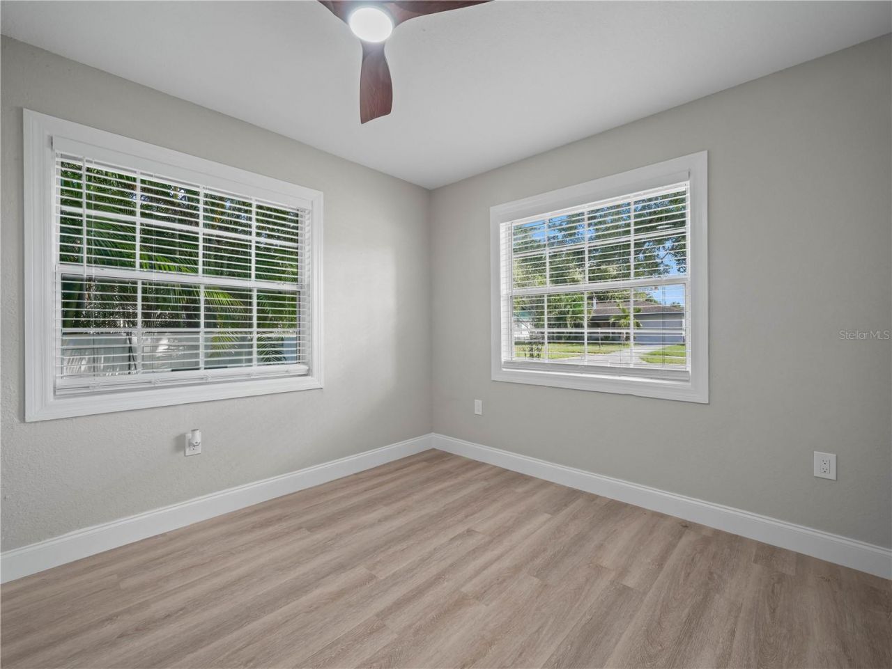 125 80th Avenue N, Saint Petersburg, FL 33702 Photo
