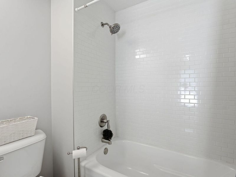 77 Holmes Street, Galena, OH 43021 Photo 38