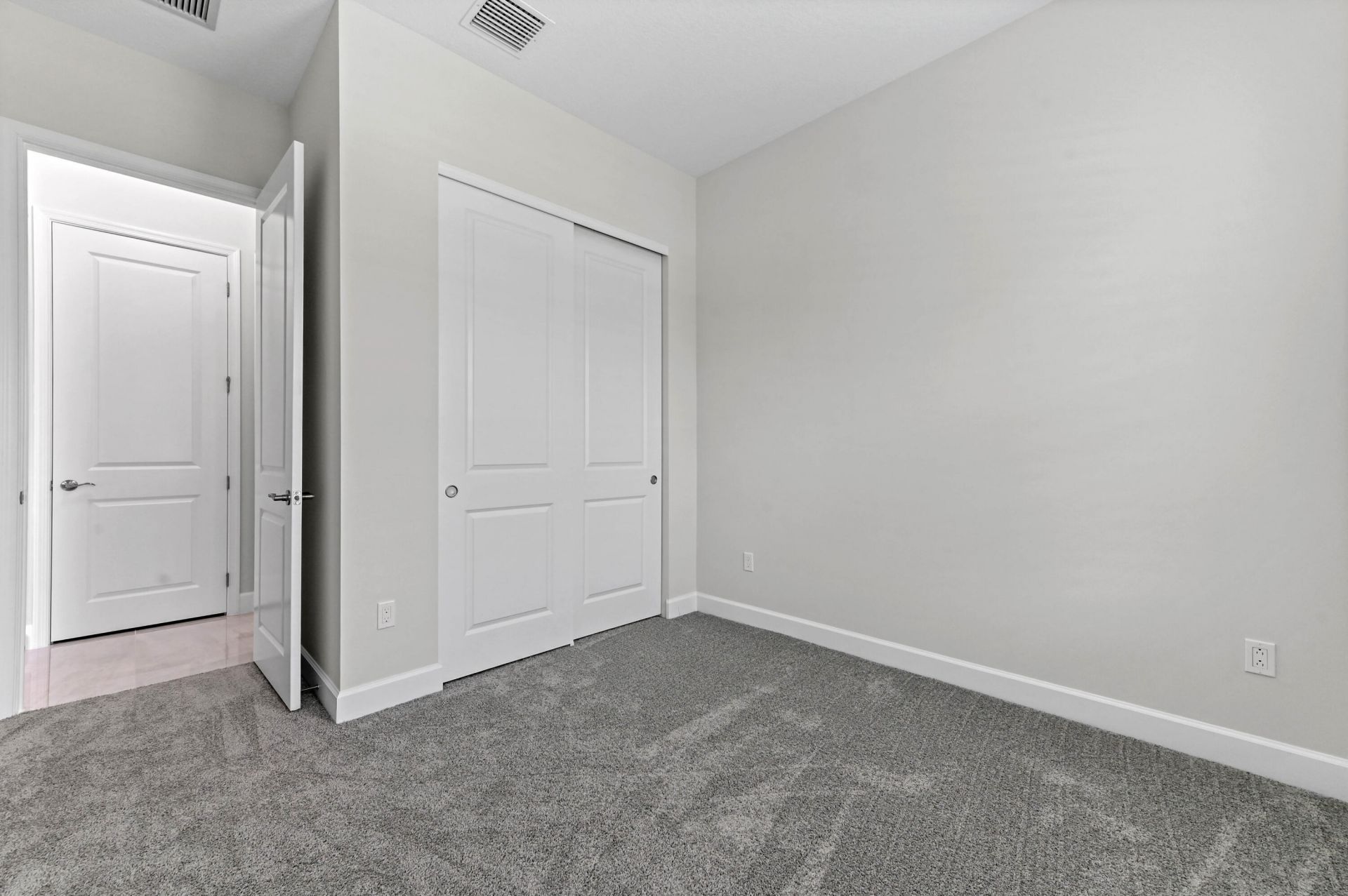 14236 Gray Bark Bend, The Acreage, FL 33470 Photo