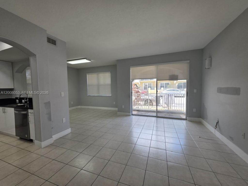 8874 W Flagler St, Unit 101, Miami, FL 33174 Photo