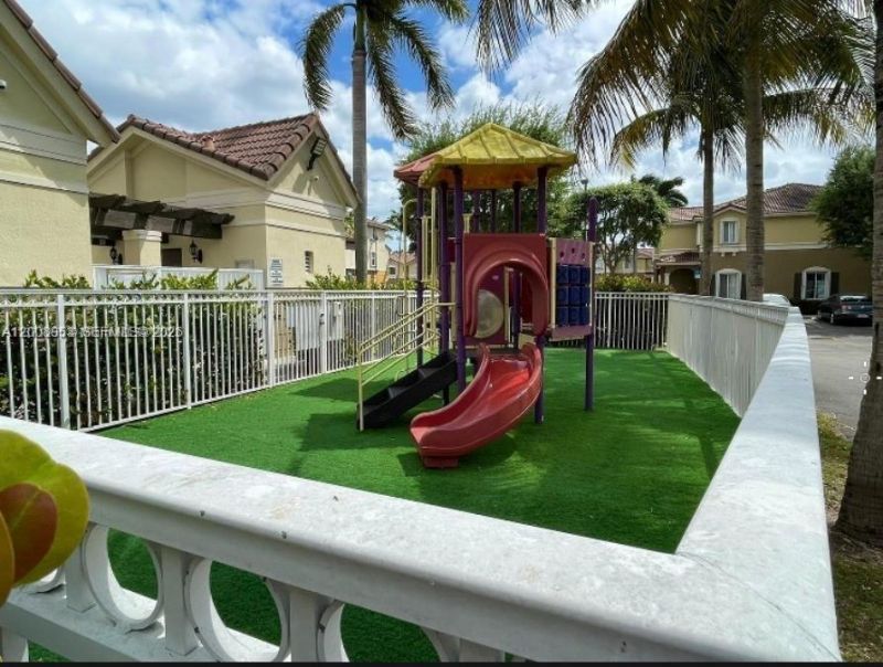 8874 W Flagler St , Unit 101, Miami, FL 33174 Photo