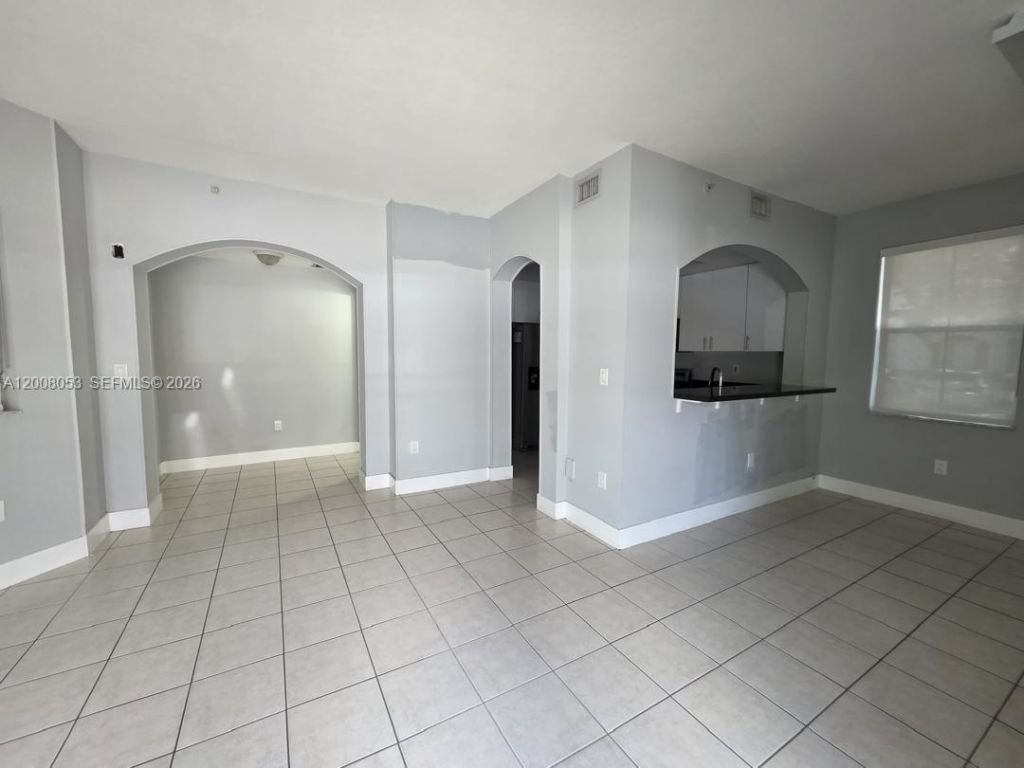 8874 W Flagler St, Unit 101, Miami, FL 33174 Photo